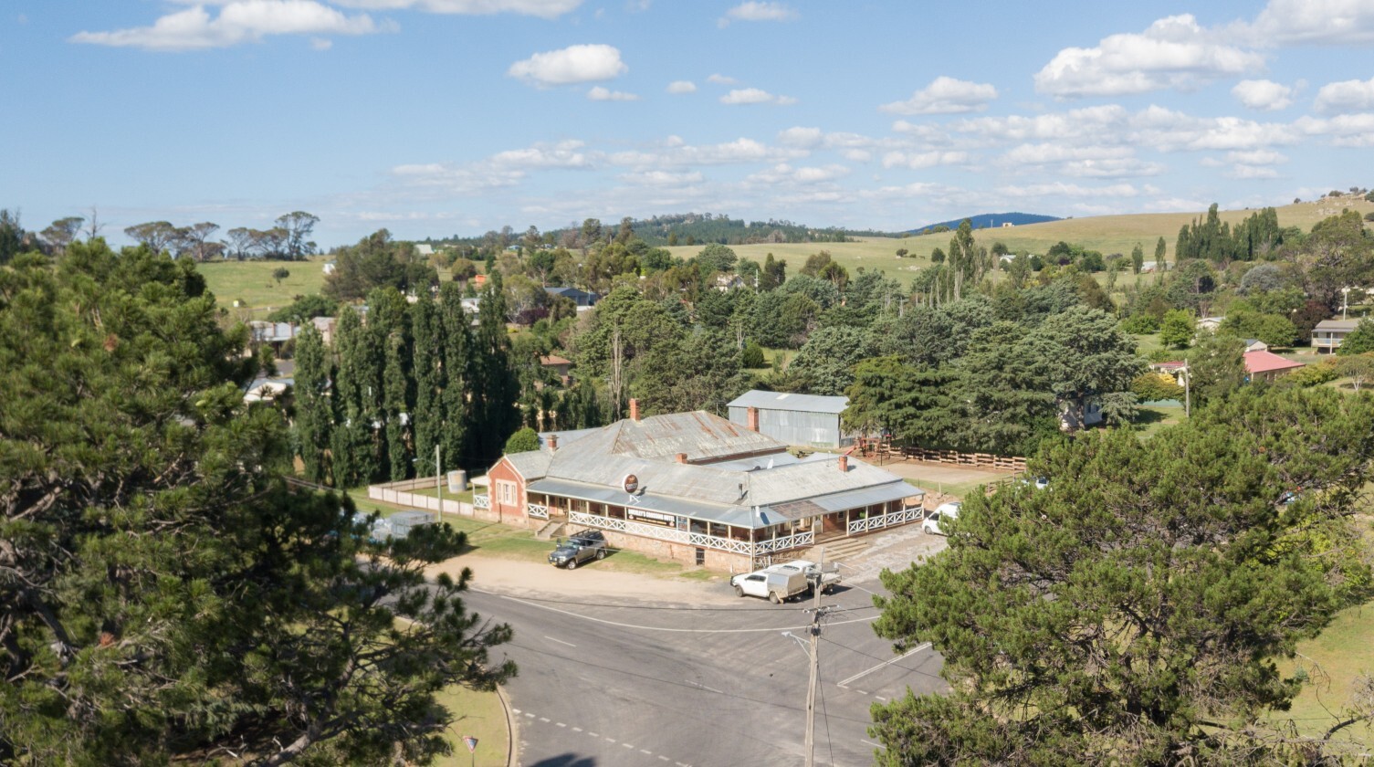 Buckley's Crossing Hotel, Dalgety