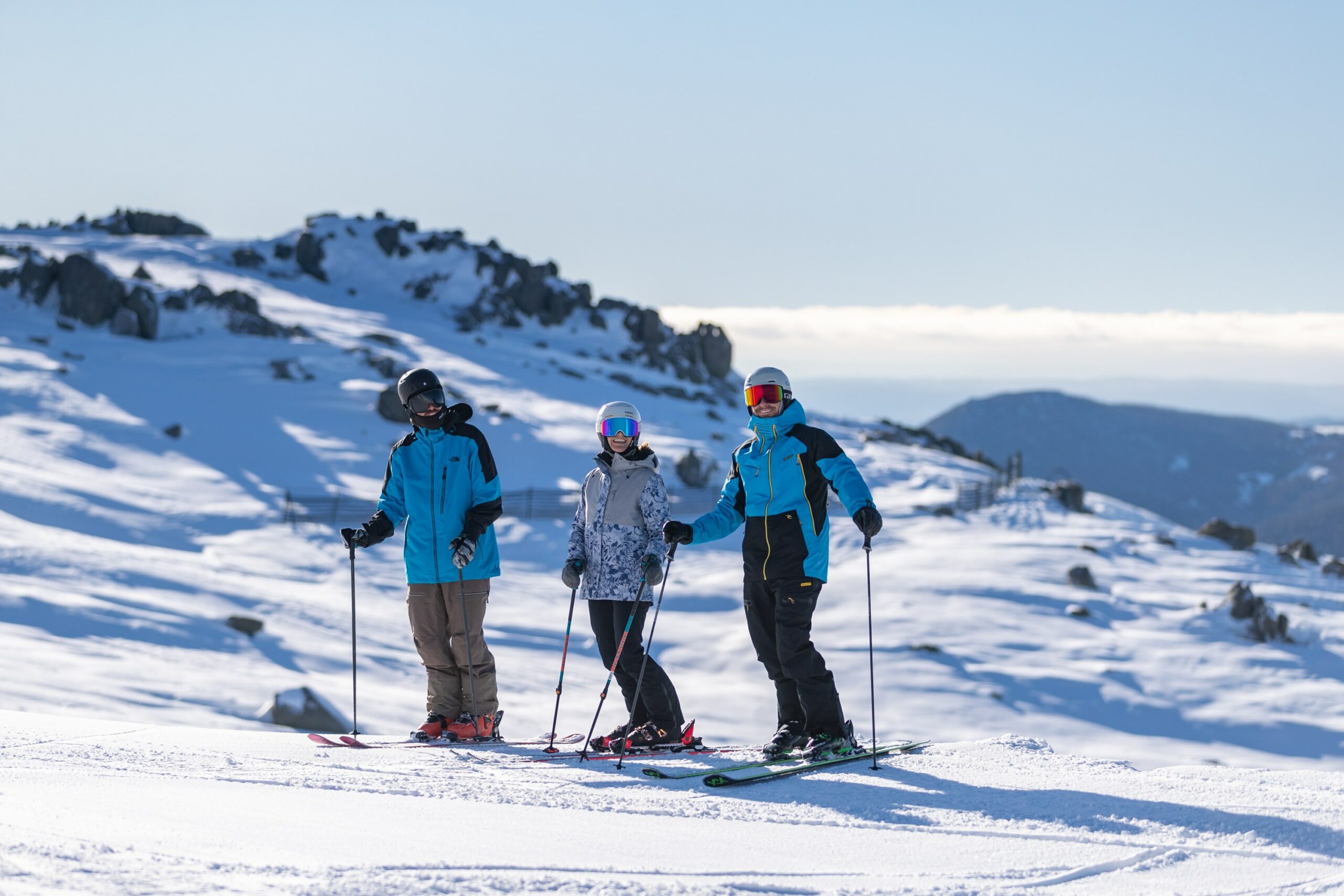 First Snow Holiday: Beginners Guide to Skiing and Snowboarding in the Snowy Mountains